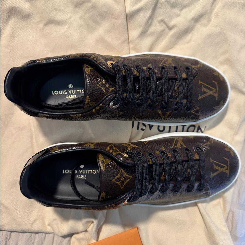 Louis Vuitton Monogram FrontRow Women’s Sneakers New in Box - Picture 5 of 14